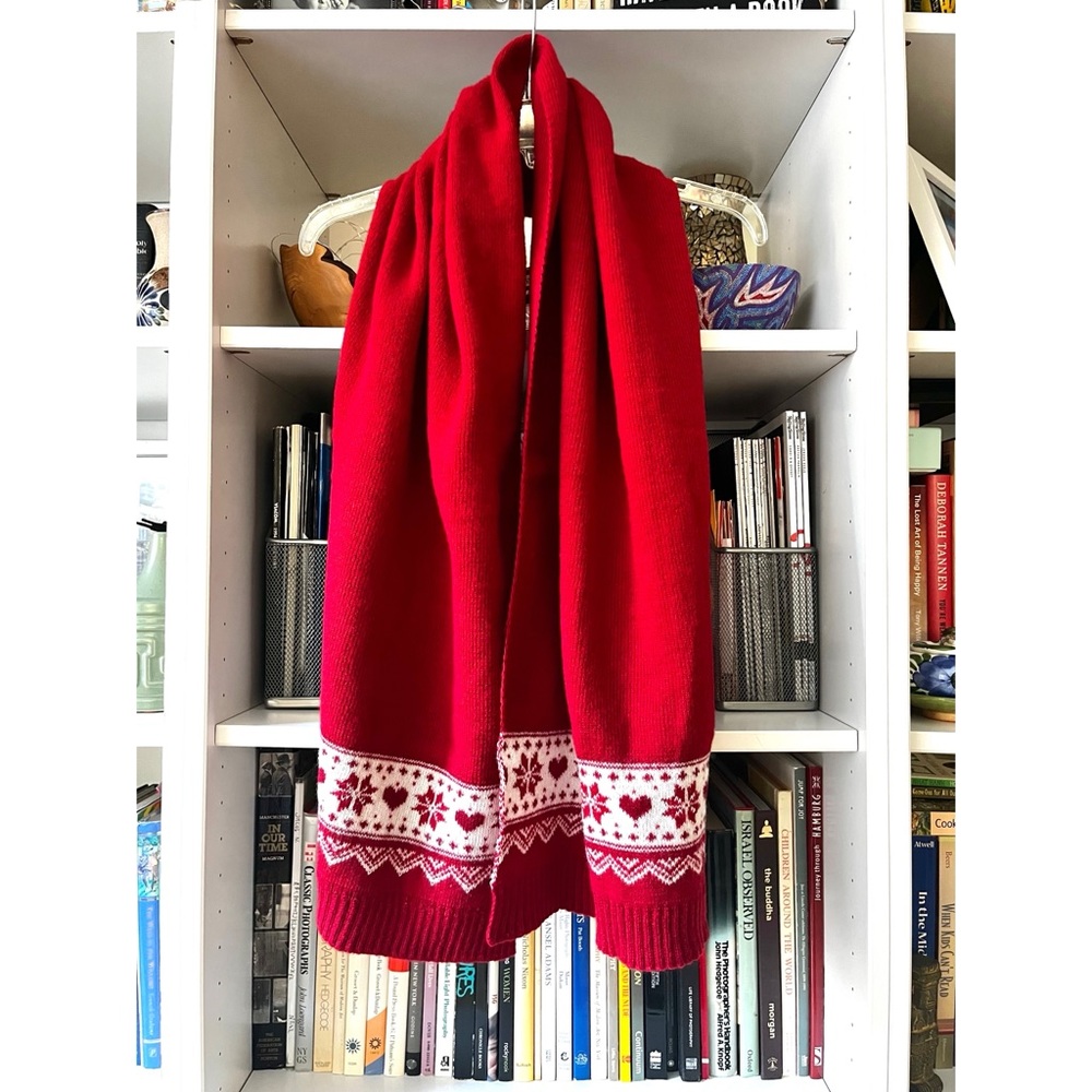 NWOT winter scarf